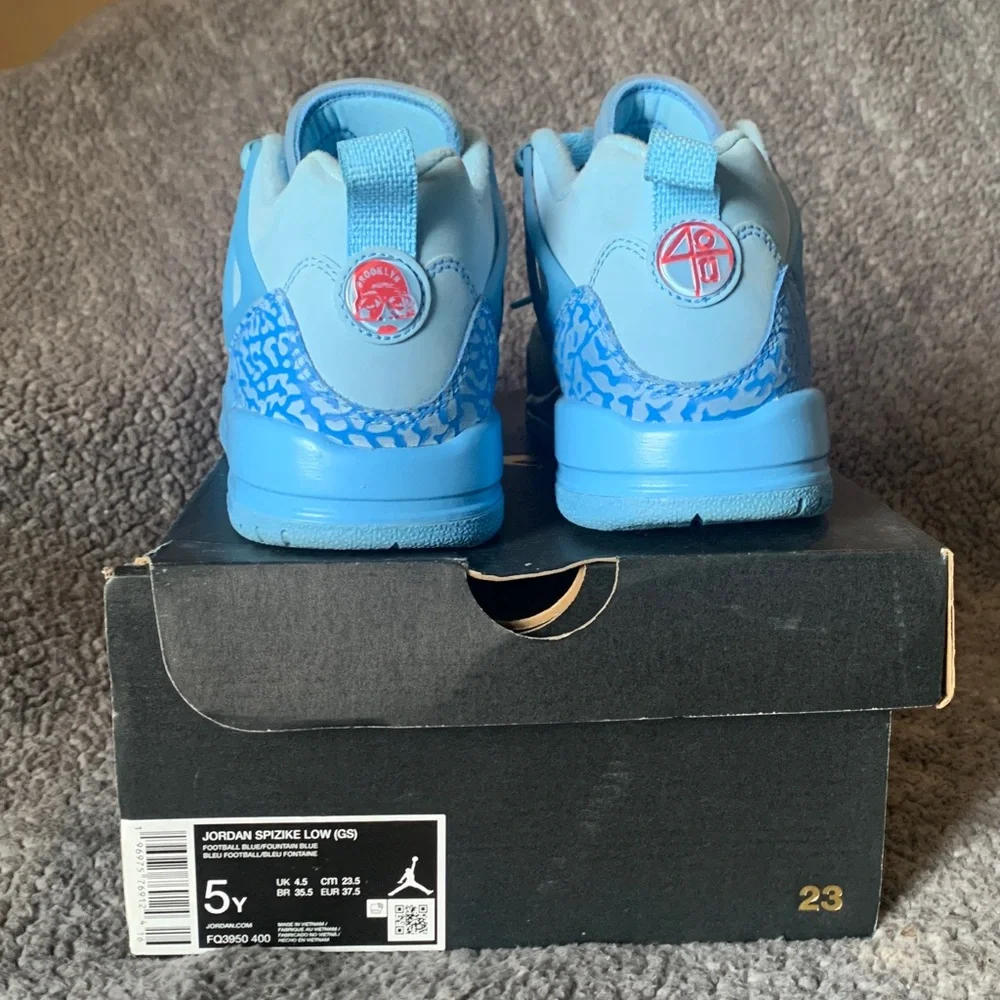 Air Jordan Spizike Low Blue Sneakers - Picture 6 of 8